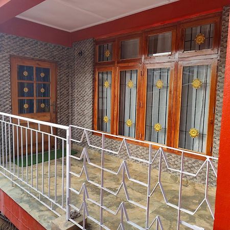Meraki Homestay シロン エクステリア 写真